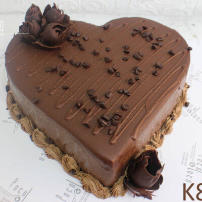 Čokoladna torta u obliku srca