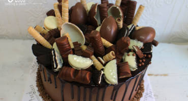 Torta sa kinder jajima K852